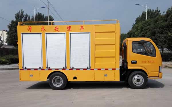 污水處理車（東風(fēng)小多利卡）